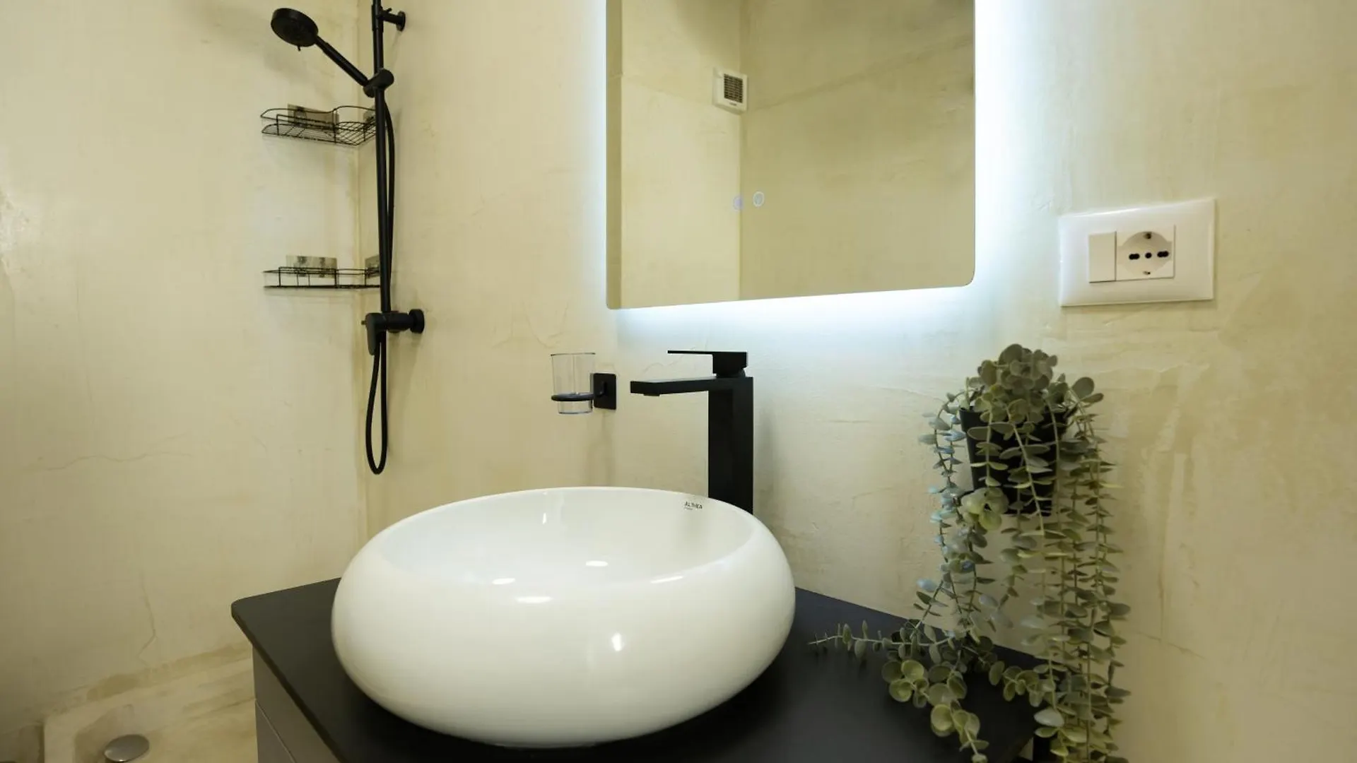 Ditti'S Apartment By Tok Durres